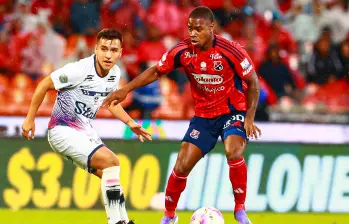 El volante central Halam Loboa es una de los juveniles más destacados del Medellín. Desde el inicio del segundo semestre de 2025 es titular indiscutido. Foto: Manuel Saldarriaga