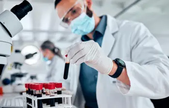 El prototipo de test desarrollado permite detectar en sangre el biomarcador sAXL, asociado al cáncer de páncreas, mediante una tira reactiva de bajo coste. FOTO: GETTY