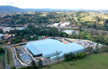Smurfit Kappa ya opera en su nueva planta en Guarne, Antioquia. FOTO CORTESÍA SMURFIT KAPPA