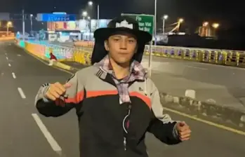 Un video captó el momento en el que Harold fue retenido en Bogotá. Horas después apareció asesinado el pasado mes de agosto. FOTO: REDES SOCIALES