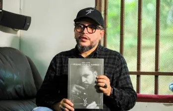David Rivera, fundador de Tenebrarum, es uno de los referentes de la escena metalera de Medellín. FOTO camilo suárez