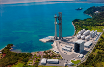 Ilustración generada con inteligencia artificial de una plataforma de lanzamiento de cohetes en el Golfo de Urabá. FOTO: Manuel Saldarriaga y procesada con Gemini