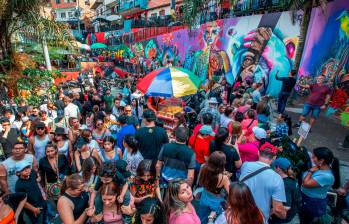 El puertorriqueño visitó el Graffitour y otros atractivos turísticos de la comuna 13 (San Javier) con acompañamiento de la agencia que, según su familia, no le habría respondido con el seguro por el accidente sufrido. FOTO: ESNEYDER GUTIÉRREZ