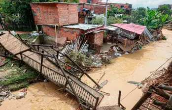 La emergencia reciente más calamitosa ocurrió a finales de abril de 2025, cuando un represamiento de la quebrada Altavista ocasionó dos muertes y fuertes destrozos. FOTO: MANUEL SALDARRIAGA
