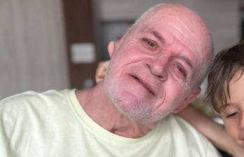 Juan Guillermo Saldarriaga Restrepo, de 73 años, lucha hoy por su vida en una unidad de cuidados intensivos en Punta Cana, lejos de su hogar y de su país, mientras su familia lucha por traerlo de vuelta y pagar los altos costos de hospitalización. FOTO: Cortesía