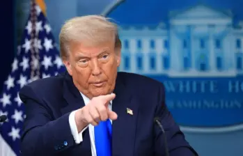 El presidente Donald Trump enfrenta cada vez más presión por los llamados “archivos de Epstein”. FOTO: getty
