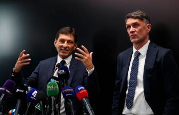 Paolo Maldini y Leonardo cuando fueron anunciado en la dirección deportiva de la Azzurra. FOTO: Getty
