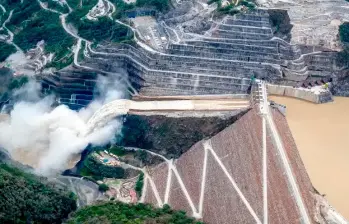 Hidroituango aporta cerca del 11% de la demanda energética nacional, lo que la convierte en una de las centrales hidroeléctricas más importantes del país y en un activo para la seguridad energética. FOTO JUAN ANTONIO SÁNCHEZ - EL COLOMBIANO
