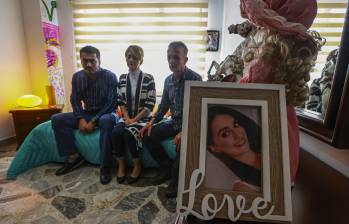 La familia Zululaga Giraldo todavía no termina de elaborar el duelo por el asesinato de Sandra. Su mamá asegura que continúa en terapias para tratar de aceptarlo. FOTO: Manuel Saldarriaga Quintero