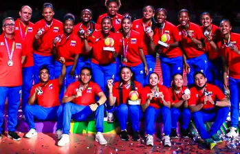 Selección Colombia femenina de voleibol, subcampeonas de la Copa Panamericana. Foto: Tomada de redes @laura.pascua4.
