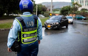 En promedio, cada cinco días un agente de tránsito es agredido en Medellín. FOTO: Camilo Suárez