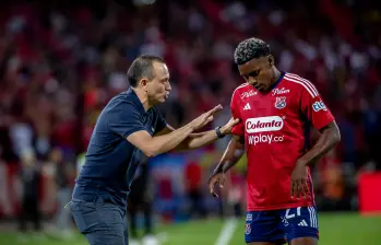 El entrenador antioqueño Alejandro Restrepo ha hecho un buen trabajo con el DIM desde que llegó en agosto de 2024. FOTO: JUAN ANTONIO SÁNCHEZ