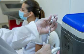 Al año, hay cerca de 290.000 hospitalizaciones de personas mayores en Antioquia producto de infecciones por neumococo. FOTO Juan Antonio Sánchez.