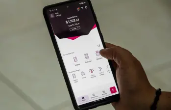 Usuarios tendrán interrupciones nocturnas y en las madrugadas, en transferencias y acceso a la app por trabajos técnicos programados esta semana. FOTO EL COLOMBIANO. 