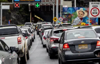 Descripción: Medellín, corregimiento de Santa Elena, congestión vial en el Túnel de Oriente, por la operación retorno después de Semana Santa. Personajes: . Fecha de evento: 17/04/2022. Foto: Juan Antonio Sánchez Ocampo