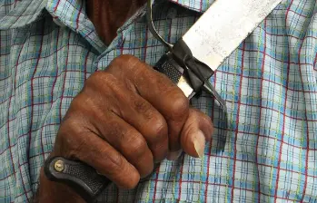 Imagen de referencia para ilustrar a un hombre con un machete. FOTO: COLPRENSA