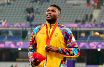 José Gregorio Lemos le da la tercera medalla dorada a Colombia en el Mundial de Para Atletismo. Foto: Tomada de redes @colparalimpico