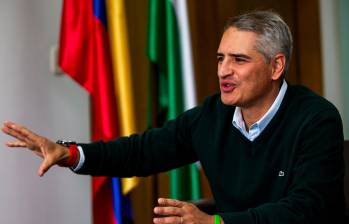 En diálogo con EL COLOMBIANO, el gobernador Andrés Julián Rendón detalló el estado actual de las obras estratégicas que transformarán la conectividad del departamento. FOTO EL COLOMBIANO