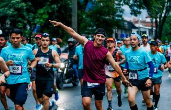 El running mueve un negocio que va más allá de las inscripciones: también genera consumo en calzado, ropa técnica, hidratación, alimentación, transporte y hotelería .FOTOS JULIO HERRERA