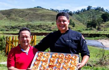 Almojabanas, pizzas y almuerzos típicos son otras de las recetas con las que esta familia ha deleitado a visitantes y locales. FOTO JULIO CÉSAR HERRERA
