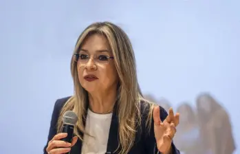 La exdirectora de Semana, Vicky Dávila, es precandidata presidencial con el movimiento “Valientes”. FOTO: Colprensa 