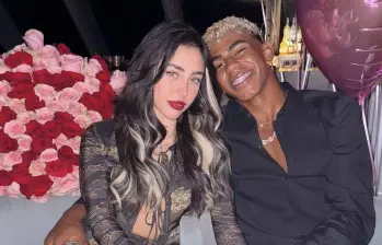 Tras meses de rumores, por fin se hace oficial la relación entre ambas celebridades. FOTO: Tomada de redes sociales 