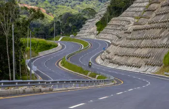 Las restricciones de liquidez se convierten en un riesgo directo para el cumplimiento de las vigencias futuras, en especial las que financian proyectos de infraestructura (imagen ilustrativa). Foto: Juan Antonio Sánchez 