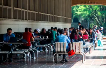 El rubro de educación fue el que presentó un mayor crecimiento de los precios en Medellín. FOTO: Julio César Herrera