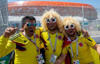 La Copa América arranca el 20 de junio y Adidas nuevamente llevará su logo en el pecho de la camiseta colombiana. Los fanáticos traducen el fervor en billetes para el comercio. FOTO juan antonio sánchez