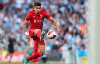 El colombiano Luis Díaz, quien lleva ocho goles en la Premier League, sería titular este domingo con el Liverpool. FOTO GETTY 