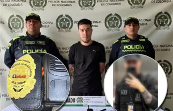 El capturado tenía placas falsas y otros objetos para hacerse pasar como funcionario de la Fiscalía. Foto: cortesía.