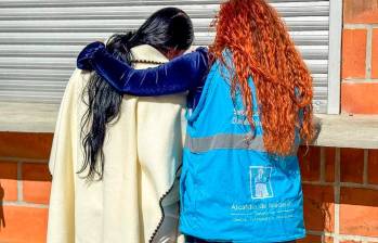 Las familias de los desaparecidos reciben apoyo emocional y asesoría legal de parte de profesionales del distrito. FOTO: ALCALDÍA