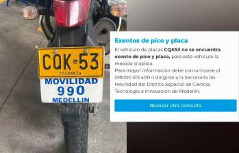 Esta moto de la Secretaría de Movilidad de Medellín, pese a su condición de vehículo oficial, no aparece en la plataforma libre de pico y placa por falla en el sistema. FOTO: CORTESÍA