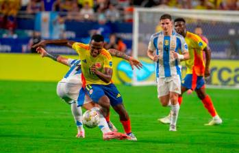 En la imagen aparece Jhon Arias durante la final de la pasada Copa América. El jugador chocoano repite este martes ante Argentina. FOTO JUAN ANTONIO SÁNCHEZ