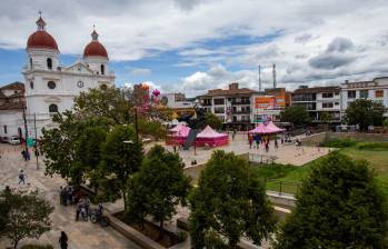 Parque principal del municipio de Rionegro. Foto: Esneyder Gutiérrez Cardona