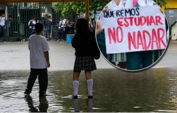 Los estudiantes del colegio Central de Currulao en Turbo protestan por las constantes inundaciones que impiden el desarrollo de sus clases. Foto: cortesía