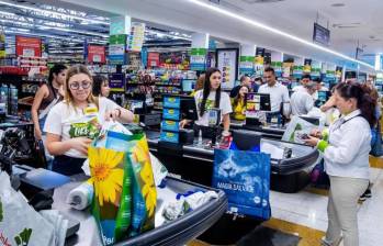 Durante esta temporada, los clientes podrán obtener hasta un 70% de descuento en la segunda unidad de más de 1.000 productos en categorías como alimentos, productos de aseo, artículos para el hogar, entre otros. FOTO: El Colombiano.