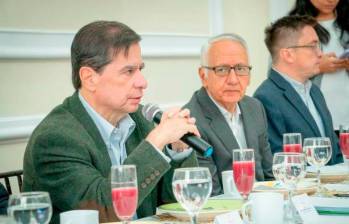 Los ministros del Interior, Juan Fernando Cristo, y de Salud, Guillermo Jaramillo. FOTO CORTESÍA