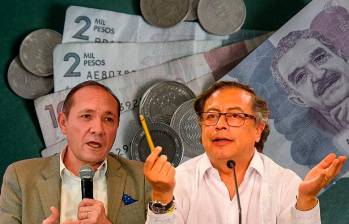 El ministro de Trabajo, Antonio Sanguino, y el presidente, Gustavo Petro, convocaron a la Comisión de Concertación con empresarios y sindicatos para definir el nuevo ajuste del salario mínimo 2026 en Colombia. FOTO EL COLOMBIANO
