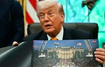 Un evento en la Casa Blanca se vio interrumpido por un posible ataque contra funcionarios y el presidente Donald Trump. FOTO: AFP