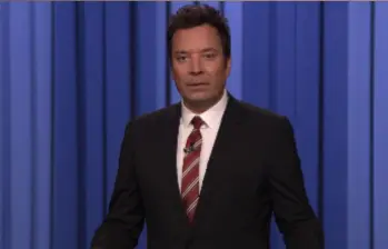 El presentador Jimmy Fallon realizó un monólogo en su show en protesta por el despido de su colega Jimmy Kimmel tras comentarios sobre Charlie Kirk y Donald Trump en su programa. FOTO: The Tonight Show