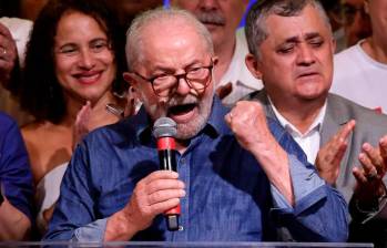 La operación de emergencia a la que Lula fue sometido este martes en Sao Paulo duró cerca de dos horas y permitió “drenar el hematoma del sangrado del cerebro”, informaron los médicos que lo trataron. FOTO: Getty