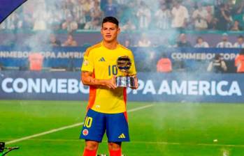 El futbolista colombiano James Rodríguez también fue incluido en la lista de los candidatos a ganar el premio de mejor jugador del mundo de la IFFFHS. FOTO: JUAN ANTONIO SÁNCHEZ 