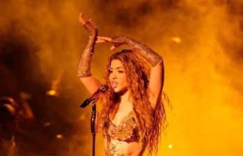 Miles de fans manifestaron su frustración por la cancelación del concierto de Shakira en Medellín. FOTO: GETTY