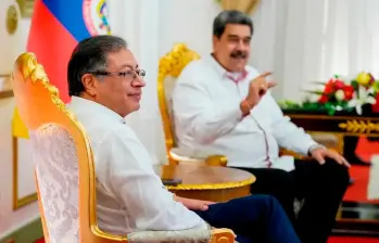 Según el documento, la idea es potenciar el comercio, la industria, el turismo y el transporte entre los vecinos. La diplomacia venezolana lo considera “un paso histórico”. FOTO: COLPRENSA