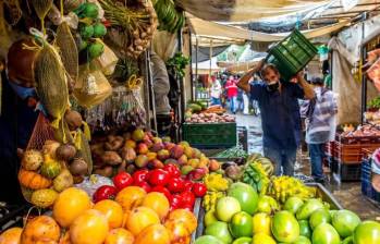 Las ciudades donde más aumentó el abastecimiento de alimentos fue en Ipiales, Medellín, Barranquilla, Cartagena, Bucaramanga y Bogotá. Foto: Juan Antonio Ocampo