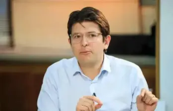 Miguel Uribe Turbay fue atacado el 7 de junio de 2025 durante un encuentro con simpatizantes en el barrio Modelia, en Bogotá. FOTO: Camilo Suárez. 