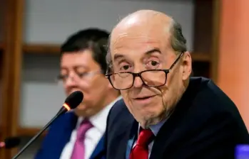 Leyva sostuvo que Petro se ha convertido “en autor de sembradíos de posibles violencias”. Agregó que “se le ha ido la mano” por razones “íntimas, conductas indebidas o poco aconsejables”. FOTO: COLPRENSA