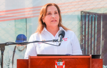 La presidenta de Perú, Dina Boluarte, llegó al poder tras el intento de autogolpe de Pedro Castillo. FOTO: Presidencia de Perú