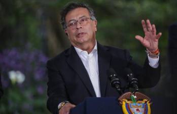 El presidente Gustavo Petro desató polémica el año pasado por los millonarios gastos de la participación de Colombia en el Foro Económico Mundial en Davos, Suiza, en 2024. FOTO: Colprensa 